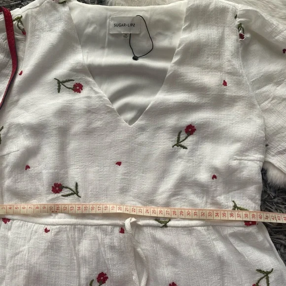NWT SugarLips Emagine Embroidered Floral Mini Driss - Picture 7 of 9